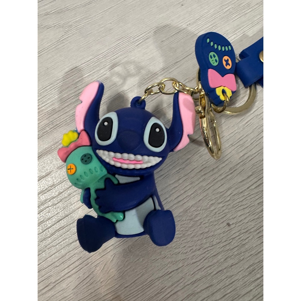 Disney Lilo Stitch Hugging Scrump Plush Charm Keychain Blue‎ Rubber